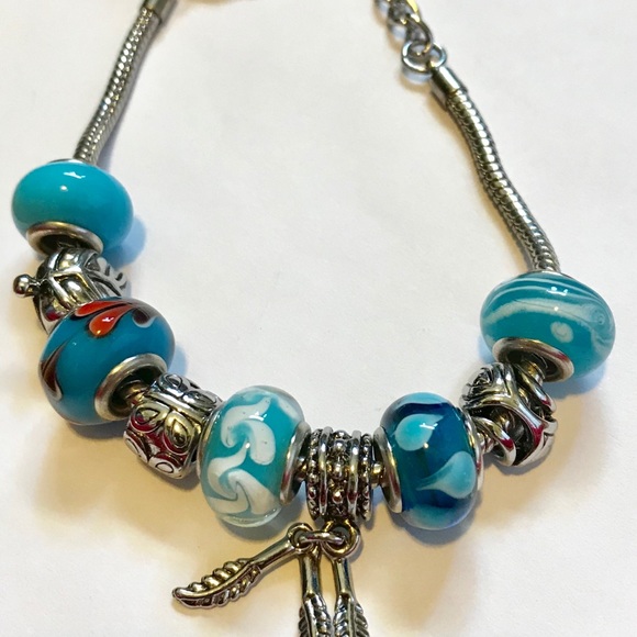 Charm bracelet - Picture 2 of 5